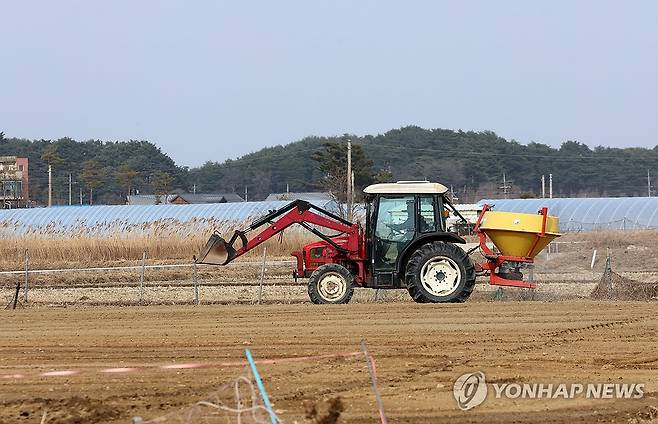 농사 준비 연합뉴스 자료사진. 사진은 기사와 관계없음.
