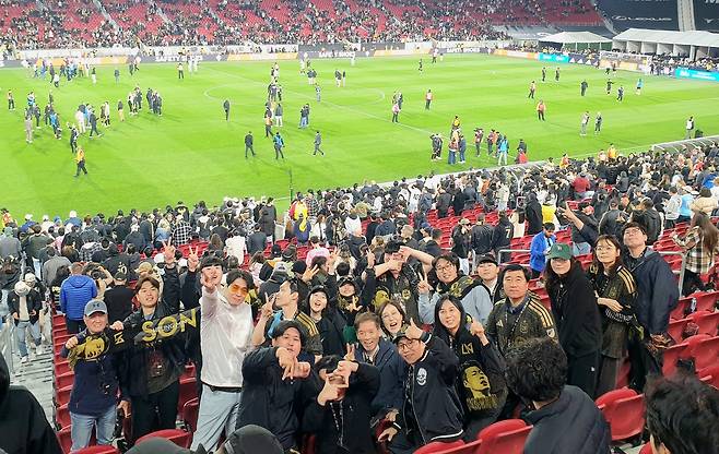 모두투어의 MLS 개막전 직관 컨셉투어에 참가한 여행객들(모두투어 제공)