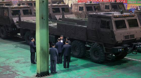 노동신문은 지난해 12월 30일 "김정은 동지께서 12월 28일 중요군수공업기업소를 방문하시고 무기전투기술기재생산 실태를 료해(점검)했다"라고 보도했다. 노동신문=뉴스1