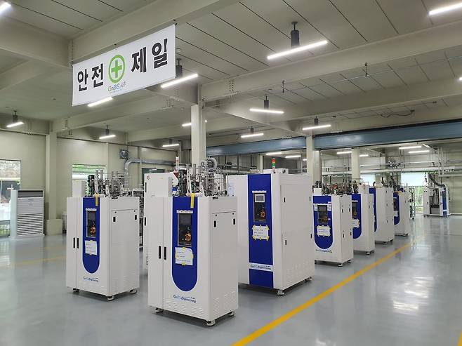 출하 전 검사 대기 중인 스크러버. 사진=윤현주 기자