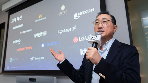 함기호 AWS코리아 대표가 3일 서울 강남구 역삼동 AWS코리아 오피스에서 신년 기자간담회를 진행하고 있다. 사진 제공=AWS코리아
