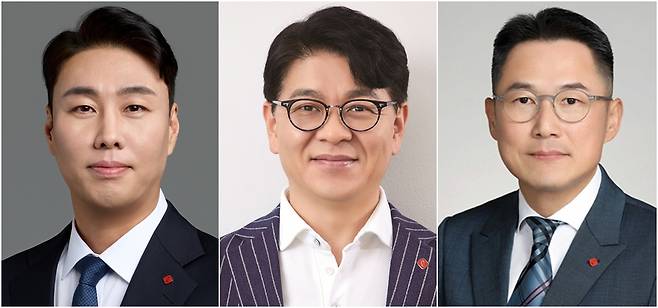 (왼쪽부터) 정현석 백화점 대표, 차우철 마트·슈퍼 대표, 추대식 e커머스 대표. [사진=롯데]