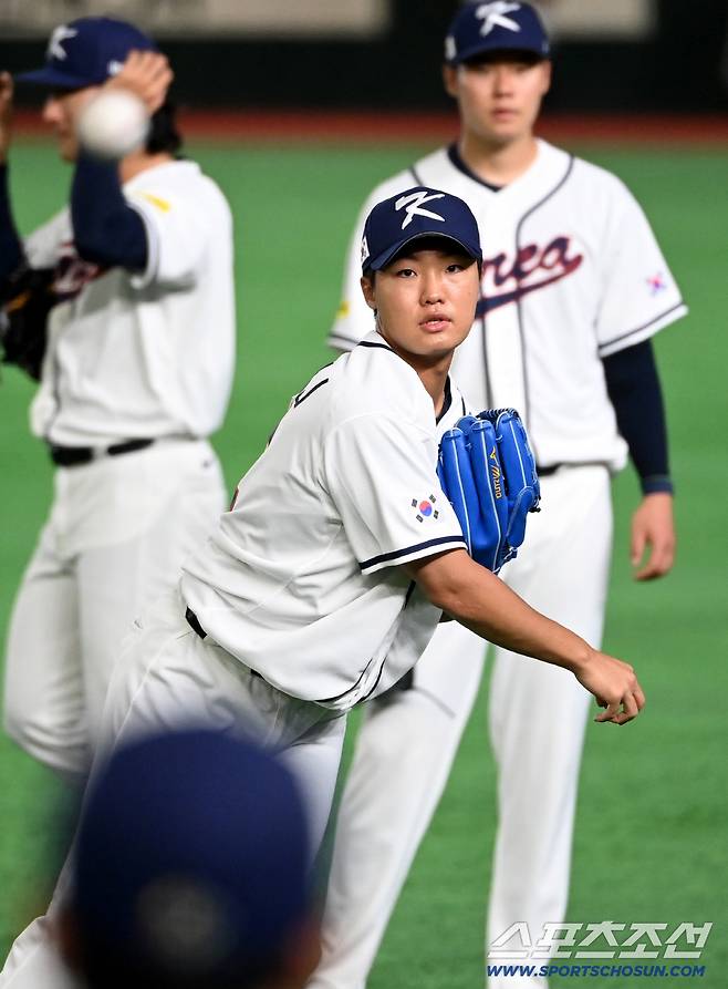 4일 일본 도쿄돔에서 열린 WBC(월드베이스볼클래식) 한국 대표팀의 공식훈련. 정우주가 수비훈련을 하고 있다. 도쿄(일본)=허상욱 기자wook@sportschosun.com/2026.03.04/