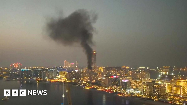 두바이 호텔이 불타고 있는 모습. BBC 캡처