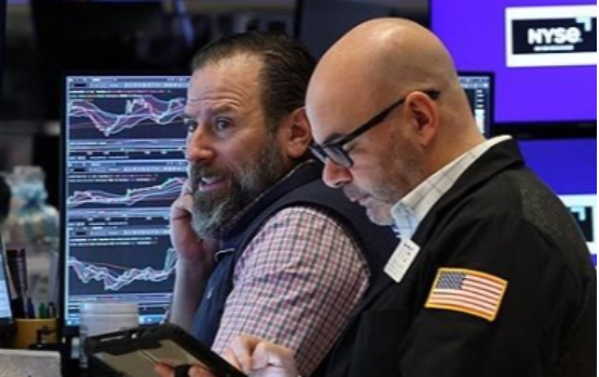 뉴욕증권거래소의 트레이더. (로이터=연합뉴스)