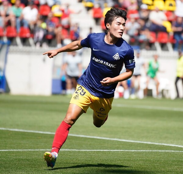 ▲ 2006년생 윙어 김민수의 상승세가 예사롭지 않다. 유망주로서 부각되는 차원이 아닌 현재 유럽에서 활동하는 코리안리거 전원을 놓고 살펴도 올 시즌 가장 눈에 띄는 한국인 공격수다. 향후 국가대표 발탁도 충분히 꿈꿔볼 만하다.