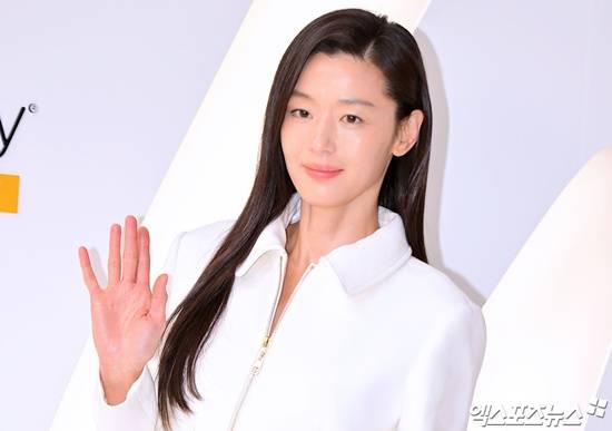 배우 전지현