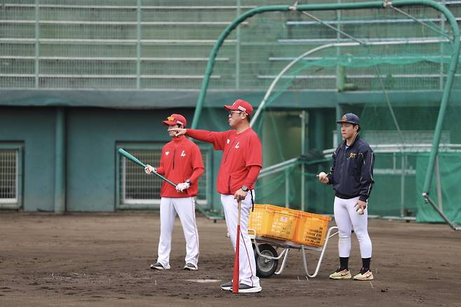 SSG 조동찬 코치. 사진 | SSG 랜더스