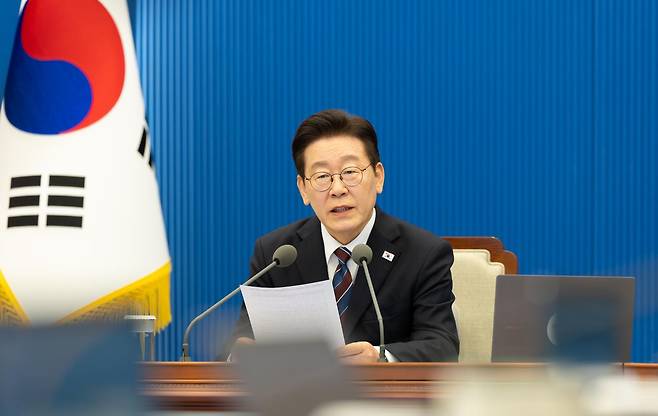 이재명 대통령이 26일 청와대 여민관에서 열린 수석보좌관 회의에서 모두발언을 하고 있다. 2026.2.26 청와대 제공