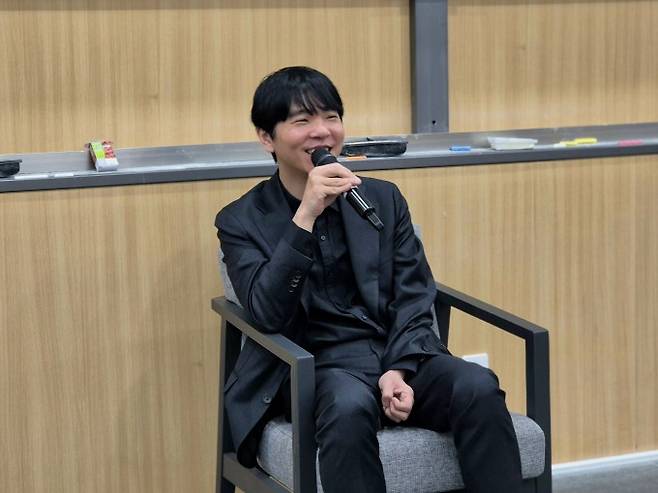 이세돌 UNIST 특임교수가 5일 서울대 관악캠퍼스에서 열린 특별대담에서 발언하고 있다. 임정우 기자 jjwl@donga.com