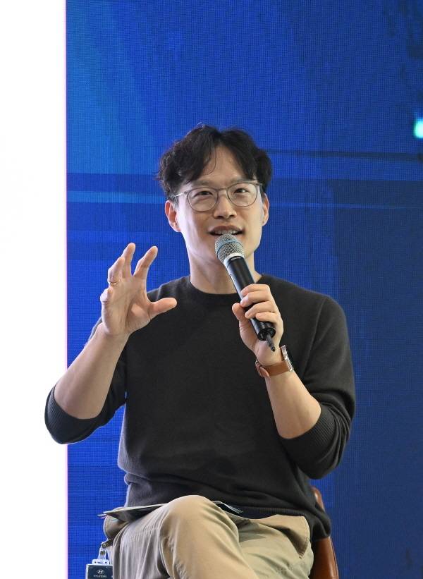 AVP본부 박민우 사장이 타운홀 미팅에서 메시지를 전달하는 모습 [사진 제공=현대차그룹]