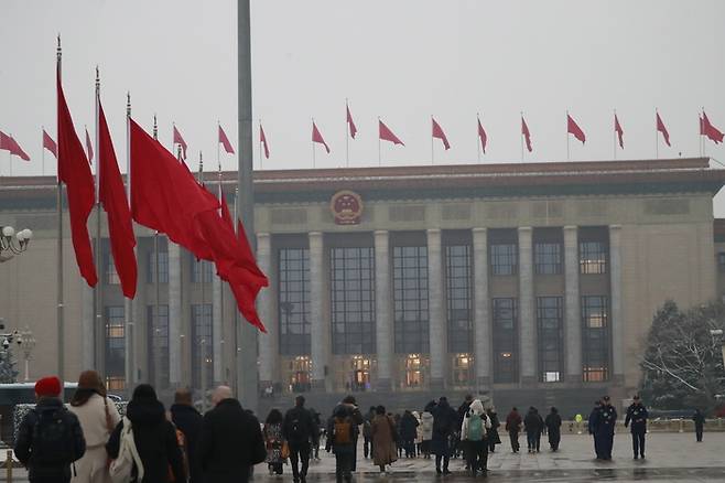 5일 중국 최고 입법기관인 전국인민대표대회(전인대) 연례회의 개막식이 열린 베이징 인민대회당 전경. [연합뉴스]