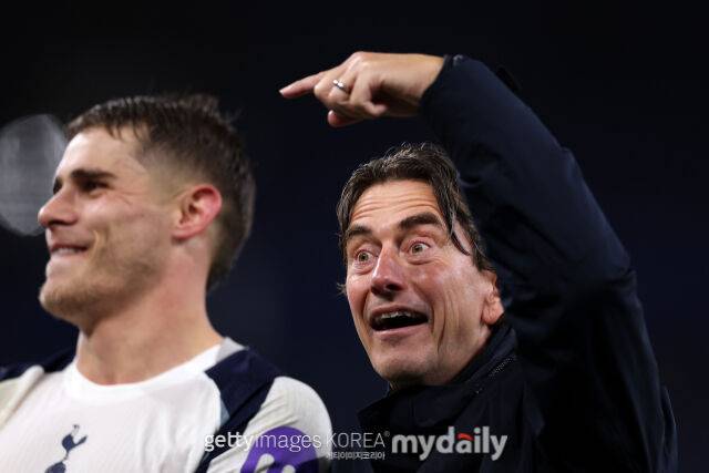 프랭크 감독과 판 더 벤/게티이미지코리아