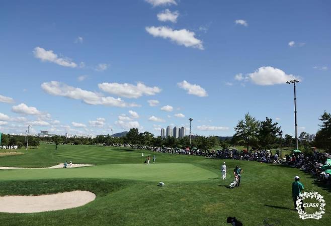 KLPGA투어 하나금융그룹 챔피언십 개최 코스인 인천 베어즈베스트청라GC. 작년 대회에 이민지, 리디아 고 등 세계 정상급 선수들이 출전했지만 언더파 스코어를 나흘 연속 이어 간 선수가 없었다. 이다연이 합계 9언더파로 우승했다. KLPGA 제공