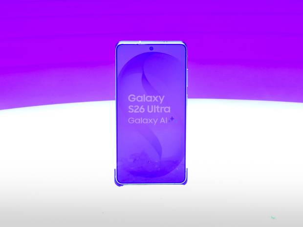 4일(현지시간) 스페인 바르셀로나에서 개최된 MWC26에서 ‘최고 전시 제품상(Best in Show)’을 수상한 갤럭시 S26 울트라. 사진제공=삼성전자
