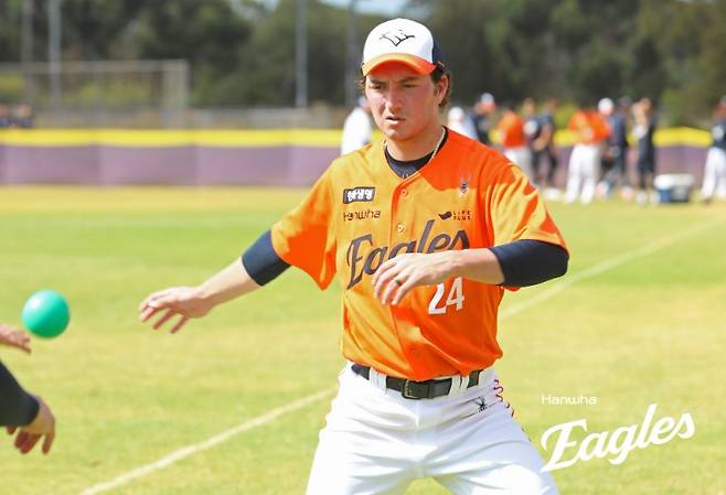 ▲ 화이트는 몸 상태에 대한 자신감을 드러내며 시범경기 등판과 시즌 개막을 기다리고 있다 ⓒ한화이글스