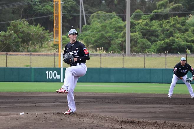 ▲ 5일 KIA와 연습경기에서 2.2이닝 무실점을 기록하며 비교적 좋은 출발을 알린 KT 케일럽 보쉴리 ⓒKT위즈