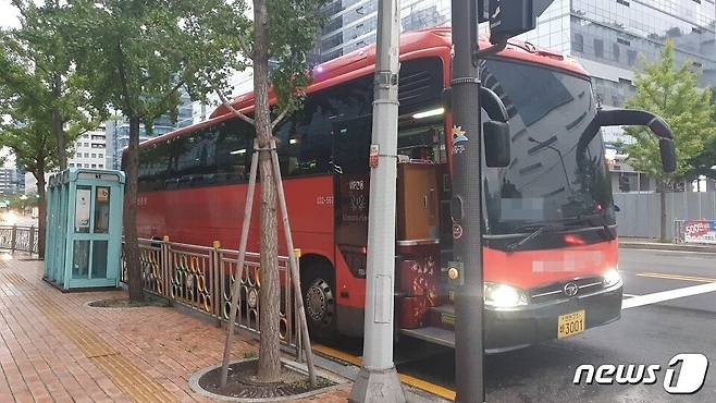 쿠팡 셔틀버스 ⓒ 뉴스1/정혜민 기자