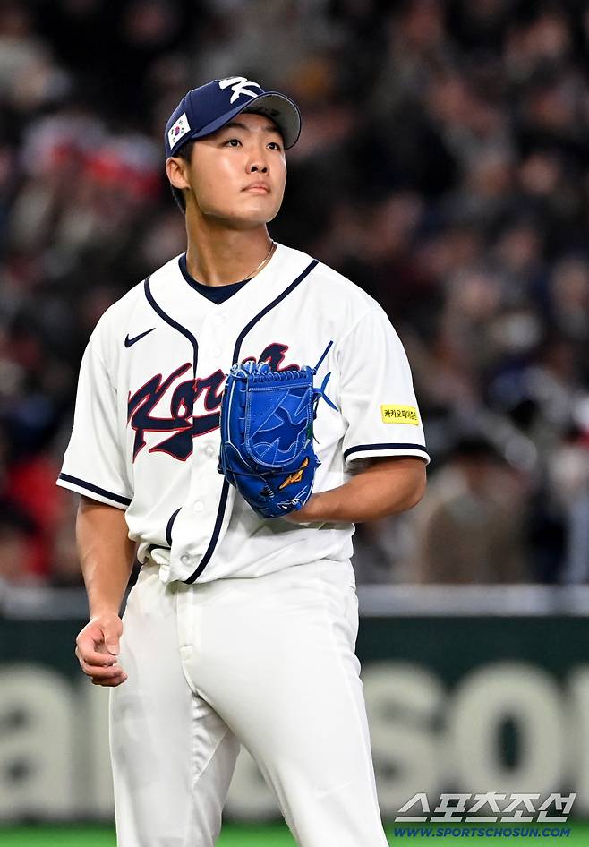 5일 일본 도쿄돔에서 열린 WBC(월드베이스볼클래식) 한국과 체코의 경기. 5회초 1사 1,2루 정우주가 바브라에 3점홈런을 내주며 아쉬워하고 있다. 도쿄(일본)=허상욱 기자wook@sportschosun.com/2026.03.05/