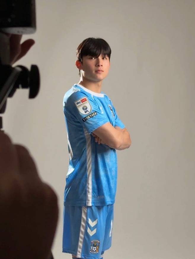 [서울=뉴시스] 잉글랜드 프로축구 챔피언십(2부 리그) 코번트리 시티의 양민혁. (사진=코번트리 시티 SNS 캡처) *재판매 및 DB 금지