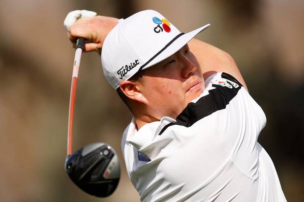 임성재가 5일(현지시간) 미국 플로리다주 올랜도의 베이힐 클럽 앤드 로지(파72)에서 열린 PGA 투어 아널드파머 인비테이셔널 1라운드 15번 홀에서 티샷을 날리고 있다. AFP연합뉴스