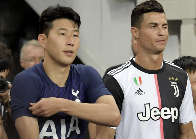 손흥민과 호날두. AFP 연합뉴스