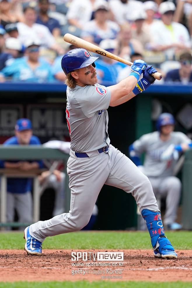 ▲ 위즈덤은 6일(한국시간)&nbsp; 샌디에이고 파드리스와 경기에 선발 5번 1루수로 출전, 홈런포 하나를 포함해 3타수 2안타 1타점을 기록하며 맹활약했다. 시범경기 타율은 종전 0.231에서 0.313으로 올랐고, 홈런이 하나 더 추가되며 시범경기 OPS(출루율+장타율)는 1.001로 껑충 뛰어 올랐다.