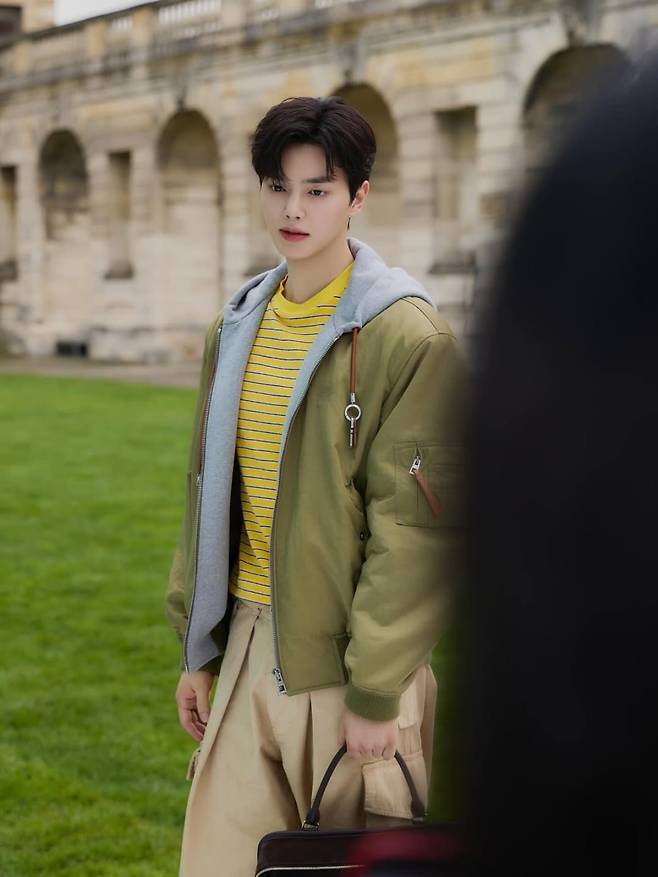 사진 = 송강 인스타그램