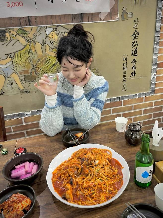 사진 = 이유비 인스타그램