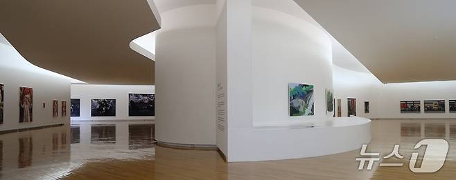 자연을 품고 싶은 건축의 시인 '파주 미메시스아트뮤지엄'(경기관광공사 제공. 재판매 및 DB금지)/뉴스1