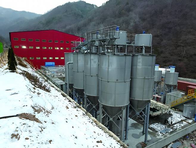 상동광산은 수처리 시설을 이용해 물을 재활용하고 있다. 알몬티대한중석 제공