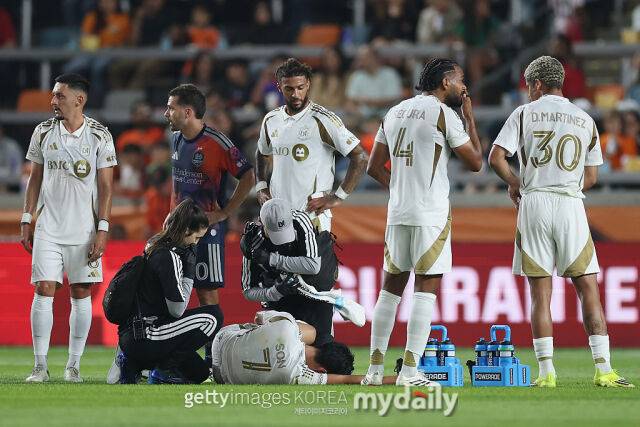 태클 당한 손흥민/게티이미지코리아