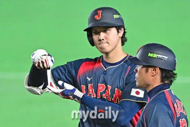 6일 일본 도쿄돔에서 열린 2026 월드 베이스볼 클래식(WBC) 조별리그 일본-대만 경기. 일본 오나티가 2회초 2사 1-3루에 1타점 적시타를 치고 있다. 2회에 만루와 1타점 적시타를 기록하는 오타니./도쿄(일본)=한혁승 기자 hanfoto@mydaily.co.kr