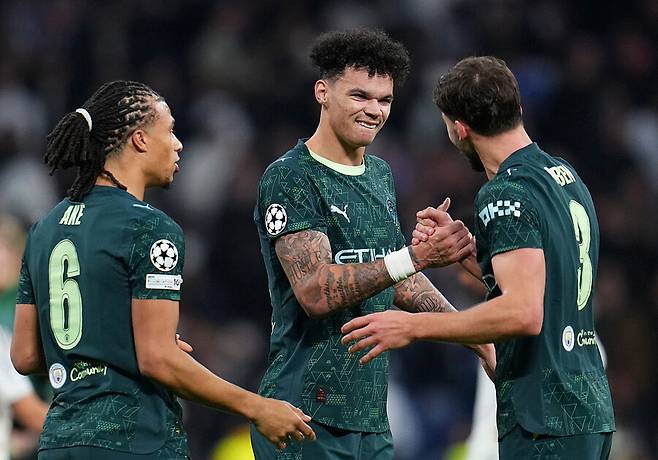 ▲ 유럽 최고의 명장과 스타들이 총출동하는 이 지겨울 정도로 화려한 라이벌전의 결말에 전 세계 축구 팬들의 시선이 쏠리고 있다.