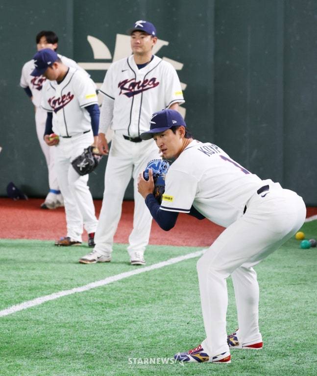 도쿄돔에 입성해 훈련을 하고 있는 고영표. /사진=강영조 선임기자
