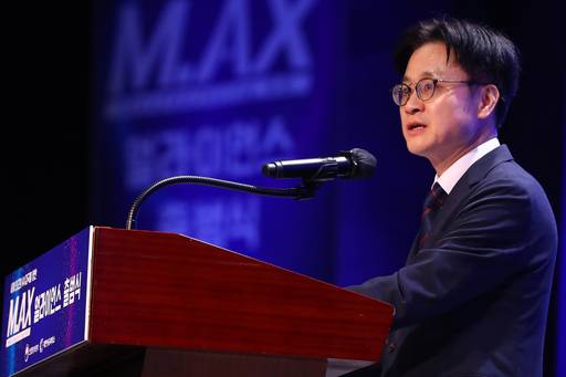 김정관 산업통상자원부 장관이 지난해 9월 10일 서울 중구 웨스틴조선호텔에서 열린 제조 인공지능 전환(AX) 얼라이언스 출범식에서 축사 하고 있다. / 손진영기자 son@