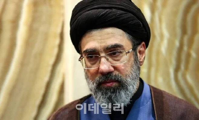 알리 하메네이 전 최고지도자의 차남 모즈타바 하메네이(사진=네팔 국제협력연구소)