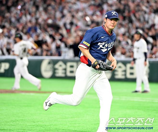 7일 일본 도쿄돔에서 열린 WBC(월드베이스볼클래식) 한국과 일본의 경기. 7회말 2사 만루 김영규가 요시다에 2타점 적시타를 허용하고 있다. 도쿄(일본)=허상욱 기자wook@sportschosun.com/2026.03.07/