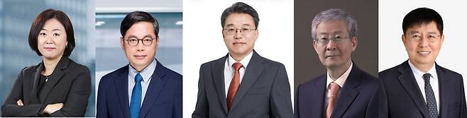 (왼쪽부터) 법무법인 태평양 김경목 변호사, 법무법인 세종 염동신 변호사, 볍무법인 광장 김정원 변호사, 법무법인 율촌 윤용섭 변호사, 법무법인 화우 박상훈 변호사. /각사 홈페이지