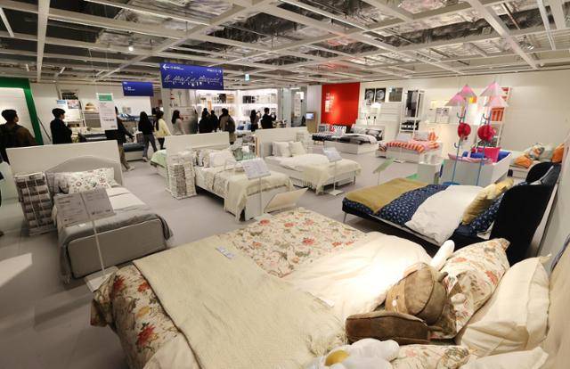 지난해 4월 11일 서울 강동구 고덕동 이케아 강동점의 내부 매장. 미디어데이를 통해 공개된 모습이다. 연합뉴스