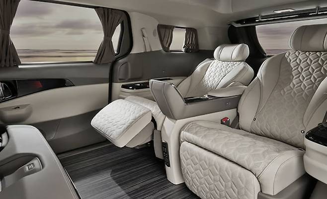 1등석 부럽지 않은 기아 하이리무진 실내 [사진제공=기아]