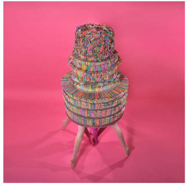 송엘리 ‘케이크 워크(Cake Walk)’, Candle, styrofoam, putty, acrylic paint, acrylic filler, resin and found object, 130.0x130.0x208.0cm, 2023.