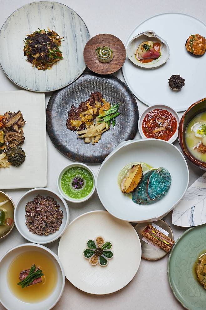 정월대보름을 맞아 서울 롯데호텔에서 열린 ‘식스핸즈’ 행사 음식들. 비채나 제공