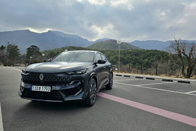 르노코리아 준대형 크로스오버 ‘필랑트’. 김상욱 기자.