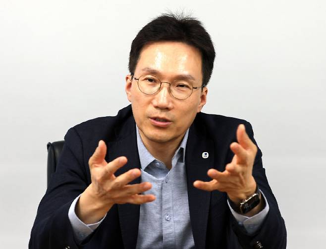 옥일진 우리은행 AX사업그룹 부행장이 5일 이데일리와 인터뷰하고 있다. (사진=이데일리 방인권 기자)