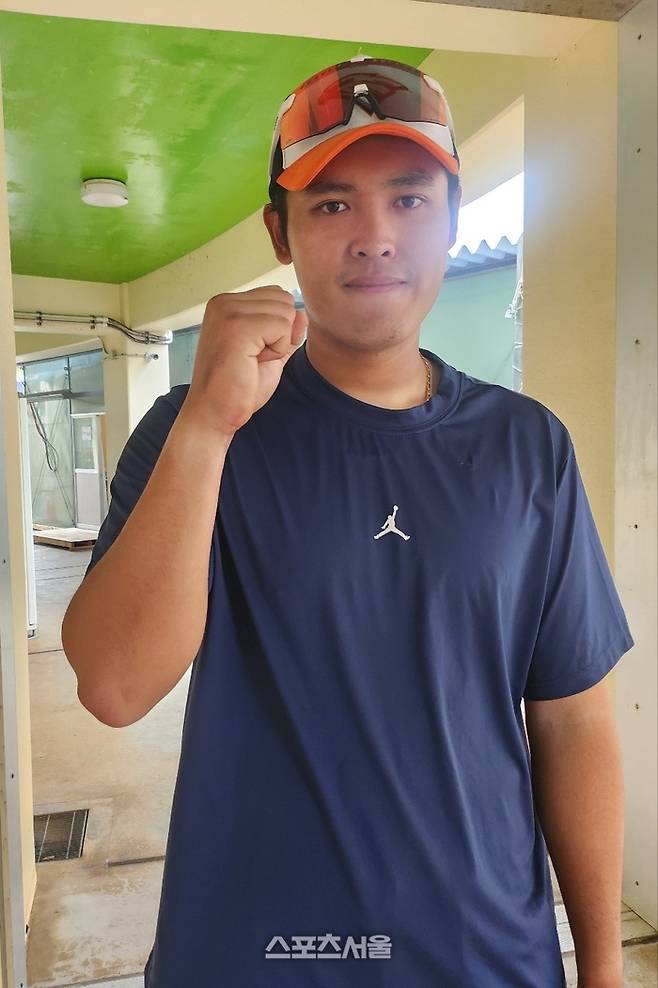 최근 일본 오키나와 캠프에서 만난 한지윤이 인터뷰를 하고 있다. 오키나와=김민규 기자 kmg@sportsseoul.com