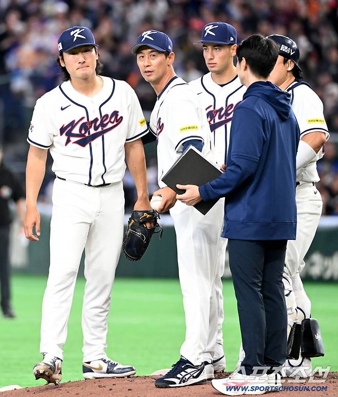 8일 일본 도쿄돔에서 열린 WBC(월드베이스볼클래식) 한국과 대만의 경기, 7회초 곽빈이 마운드를 내려가고 있다. 도쿄(일본)=허상욱 기자wook@sportschosun.com/2026.03.08/
