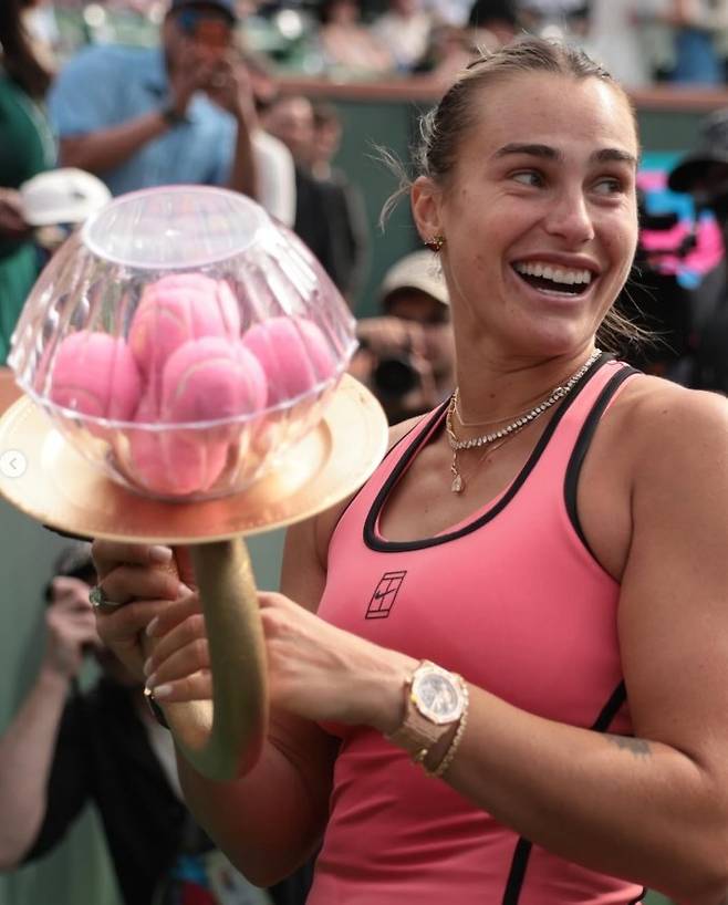 아리나 사발렌카. 대회 SNS