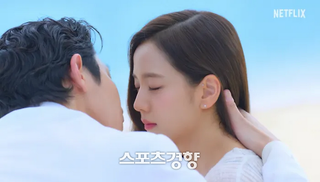 넷플릭스 ‘월간남친’ 캡처.