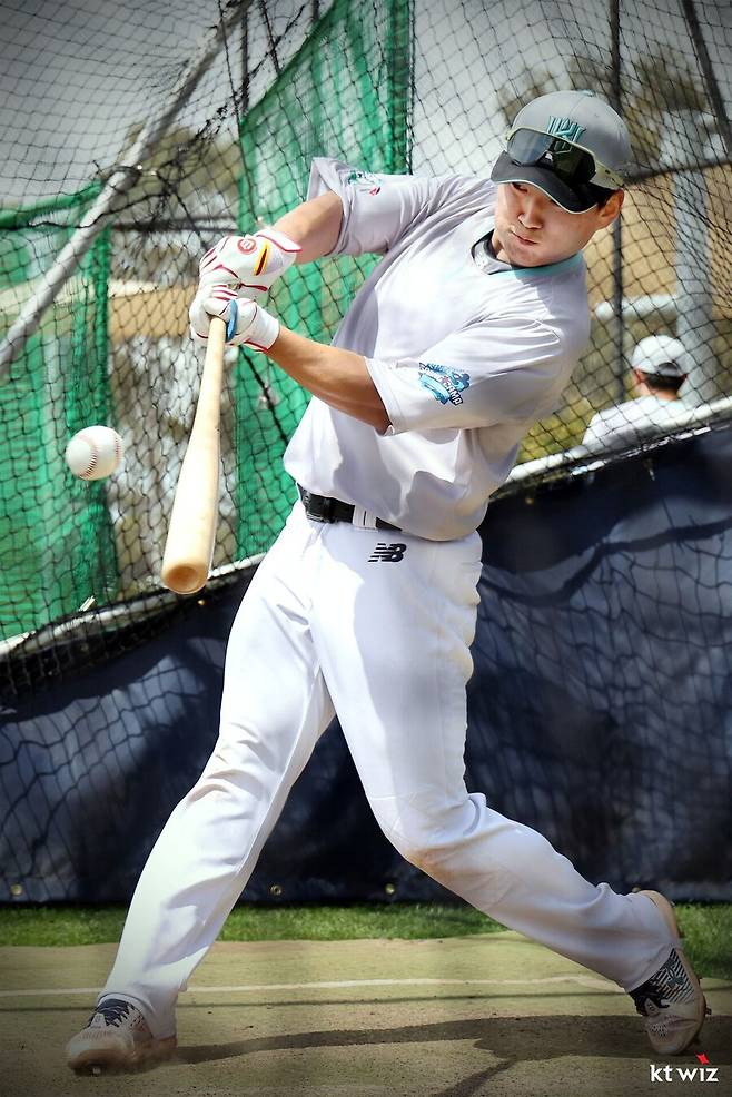 ▲ 류현인은 2025년 퓨처스리그 98경기에서 449타석에 나가 타율 0.412, 출루율 0.503, 9홈런, 80타점이라는 기념비적인 성적을 남기며 제대 후 기대감을 키웠다 ⓒKT위즈